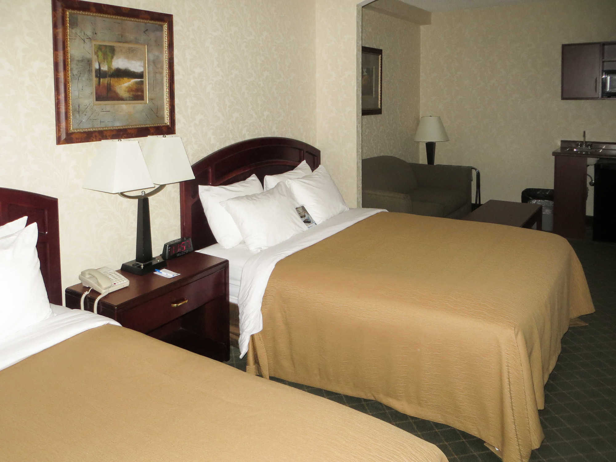 Comfort Inn & Suites Collingwood Room photo